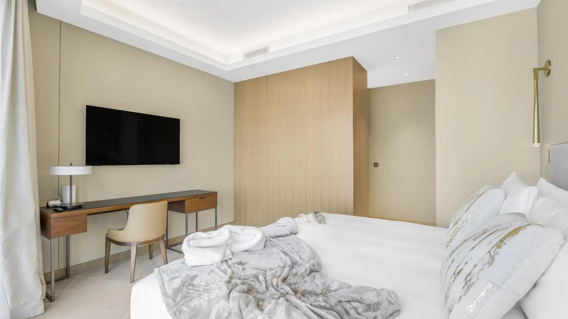 Eden'S Homes & Villas - Address Opera District Residences Dubai Förenade Arabemiraten