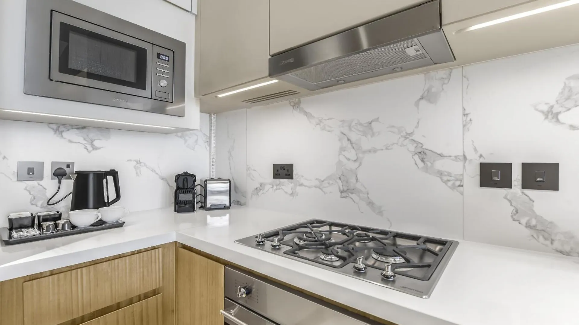 Lägenhet Eden'S Homes & Villas - Address Opera District Residences Dubai Förenade Arabemiraten
